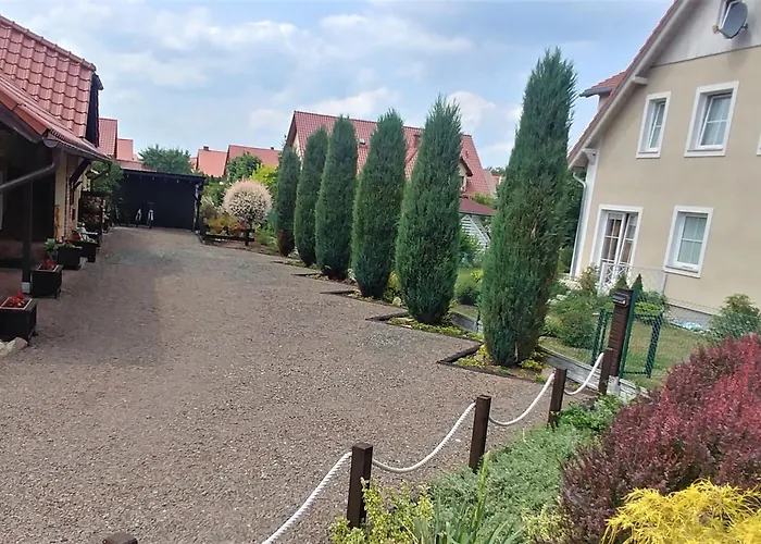 Willa AXLA z werandą ogrodem i parkingiem Kudowa-Zdrój